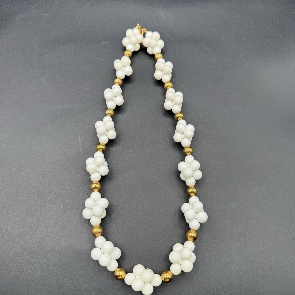 Vtg Anne Klein Chunky Simulated Pearl Textured Gold Tone Necklace Bead Statement